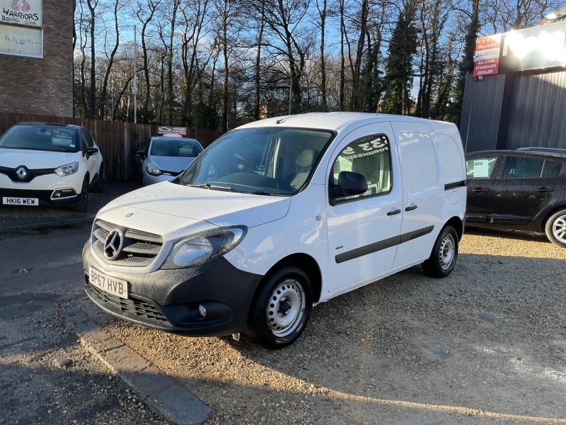 View MERCEDES-BENZ CITAN 1.5 109 CDI BlueEfficiency L2 Euro 6 (s/s) 5dr