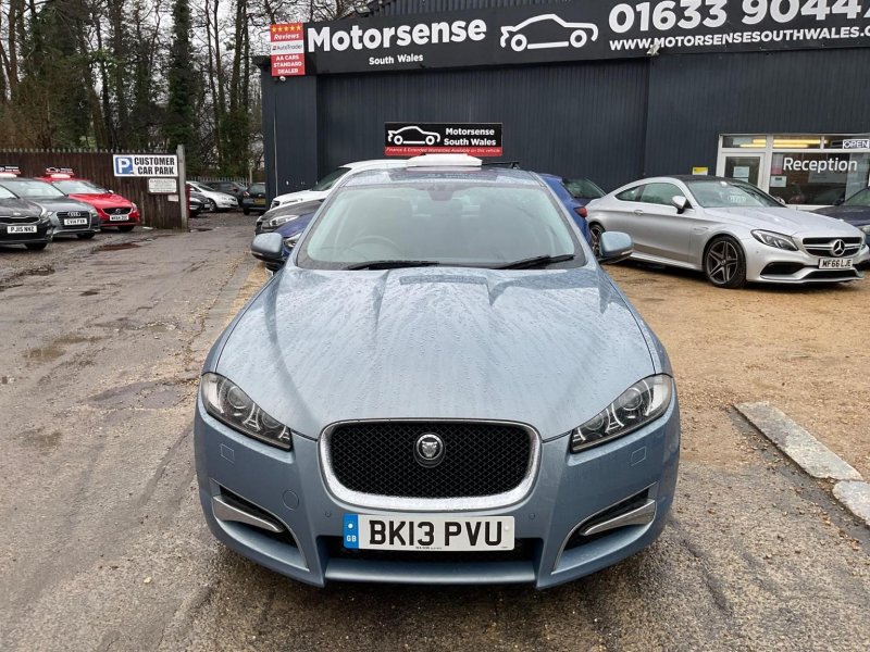 View JAGUAR XF 3.0d S V6 Premium Luxury Auto Euro 5 (s/s) 4dr