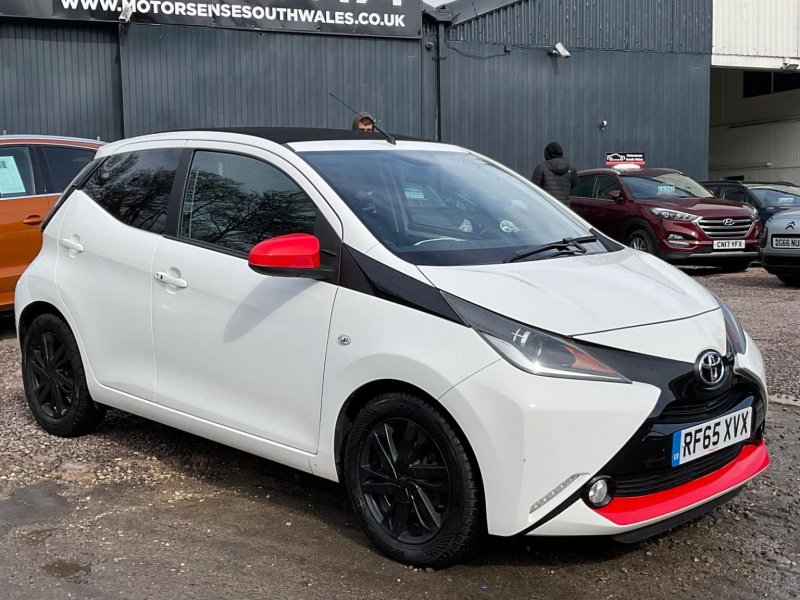 View TOYOTA AYGO 1.0 VVT-i x-pression x-wave Euro 5 5dr Euro 5