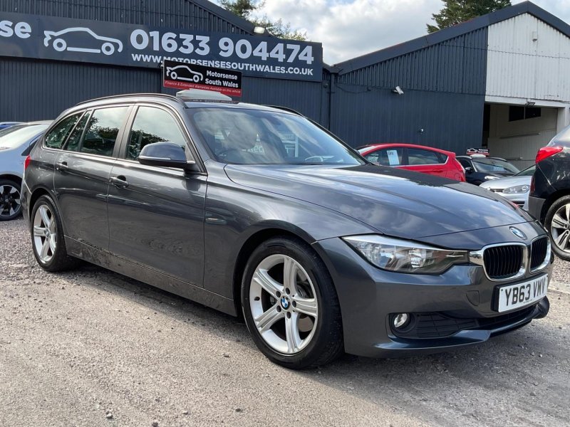 View BMW 3 SERIES 2.0 320d SE Touring Euro 5 (s/s) 5dr