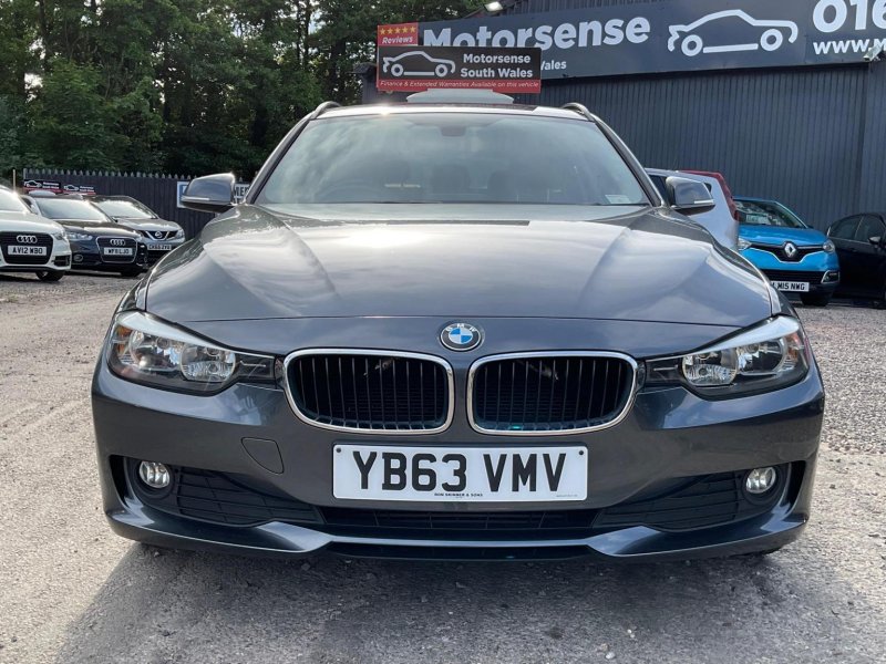 View BMW 3 SERIES 2.0 320d SE Touring Euro 5 (s/s) 5dr