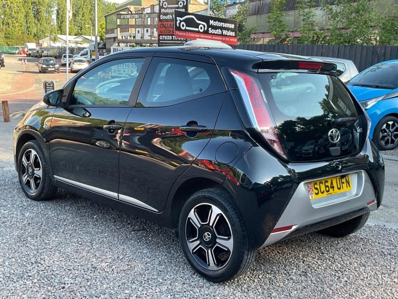 View TOYOTA AYGO 1.0 VVT-i x-clusiv Euro 5 5dr Euro 5