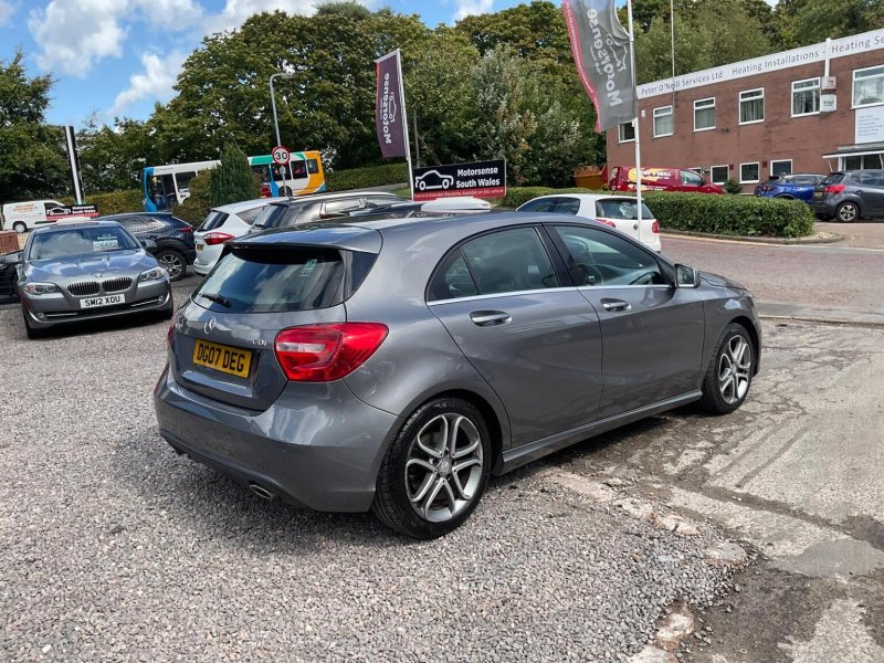 View MERCEDES-BENZ A CLASS 1.5 A180 CDI Sport Euro 5 (s/s) 5dr
